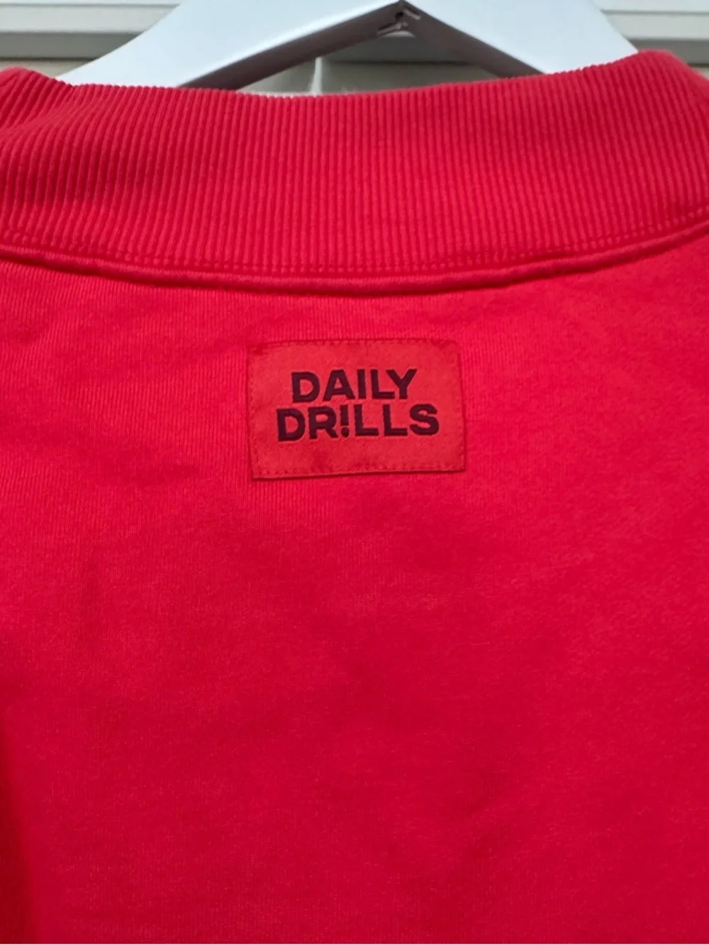 NWT Daily Drills “Heart + Bodega” Cropped Sleeve Vintage Crewneck - Picture 5 of 6